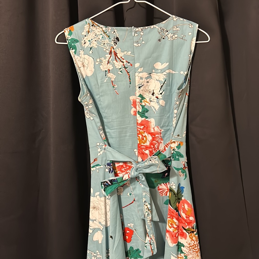 Dress - Picture 3 of 3